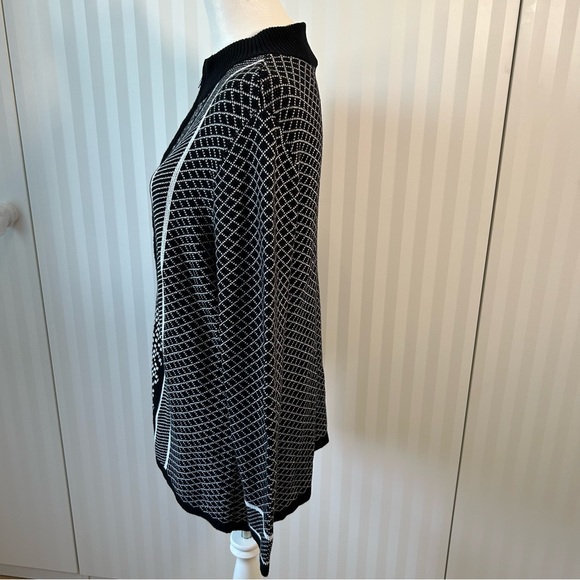 NWT CJ Banks black white knit cardigan sweater Size X/14W - Picture 3 of 11